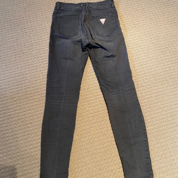 Guess Black Skinny Jeans - Size 28 - Picture 2 of 4